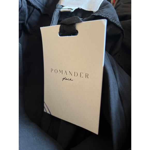 TUCKERNUCK Pomander Place Black Finley Flutter Sleeve Dress NWT Size Medium - Picture 10 of 10